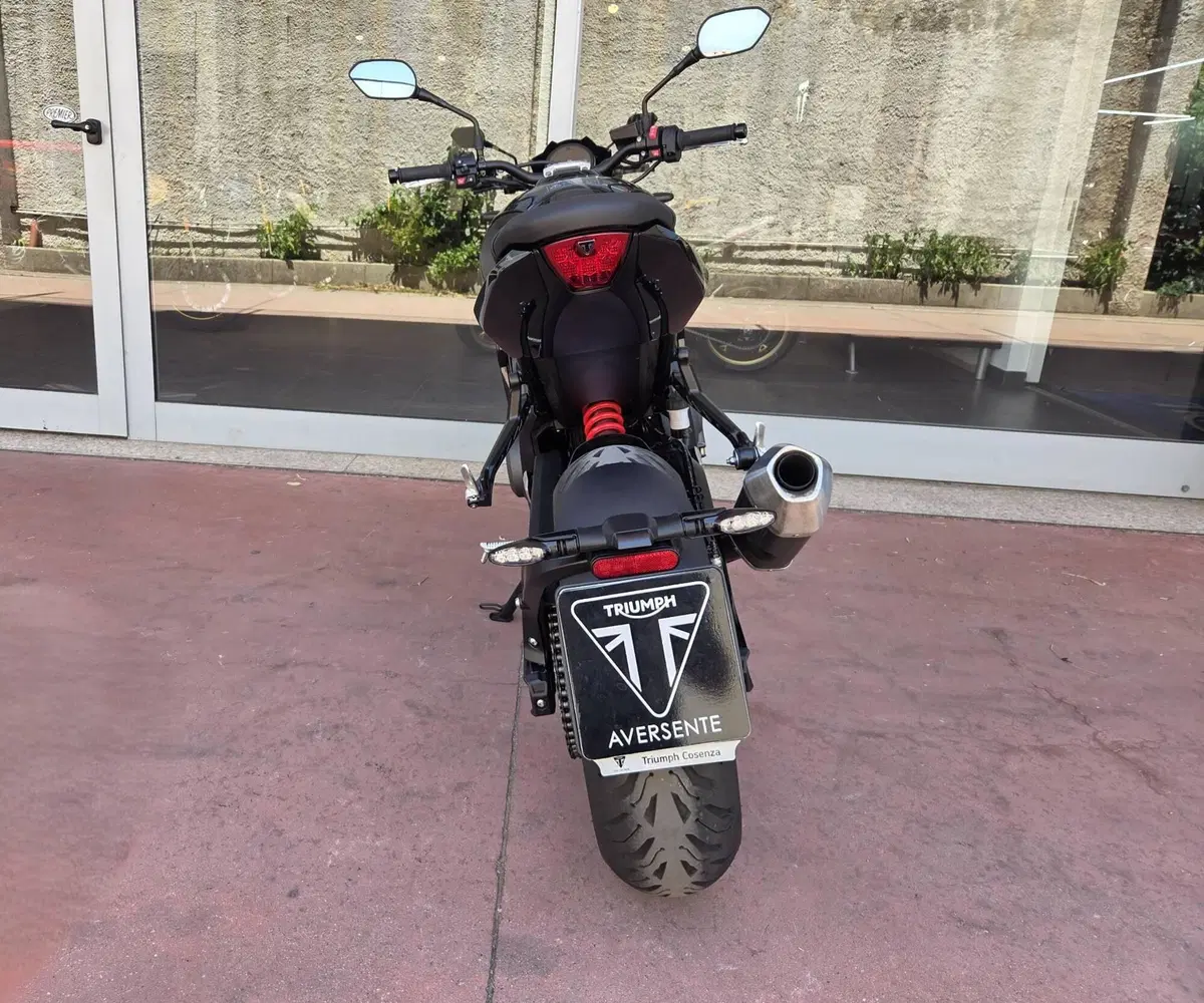 Triumph Trident 800 (2026) (9)