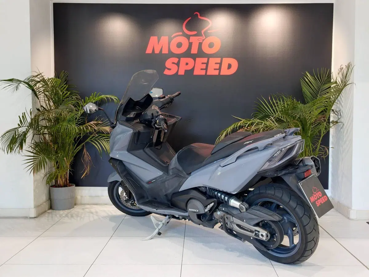 Kymco AK 550 (2017 - 19) (3)