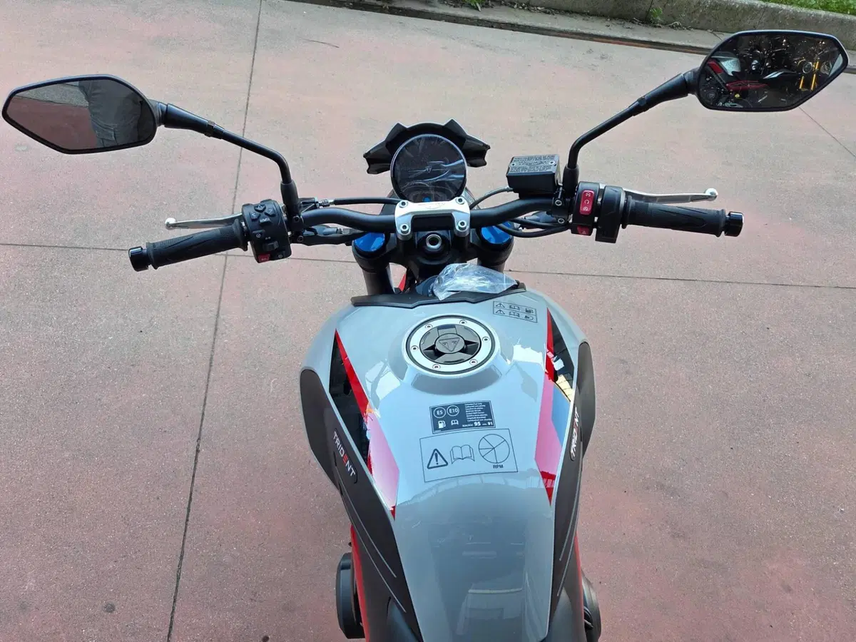 Triumph Trident 800 (2026) (12)