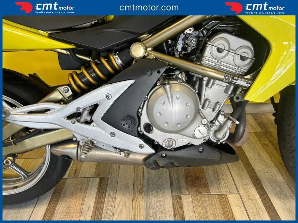 Kawasaki ER-6N (2006 - 09) (9)