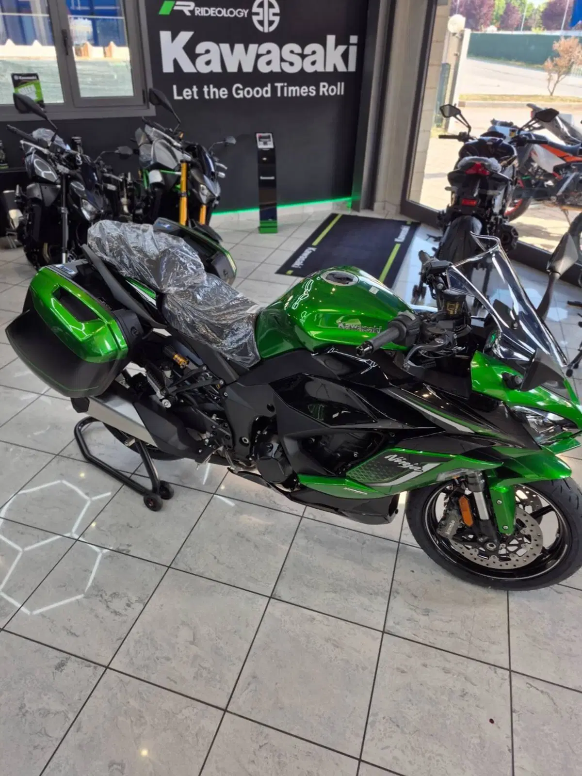 Kawasaki Ninja 1100 SX SE Tourer (2025 - 26) (4)