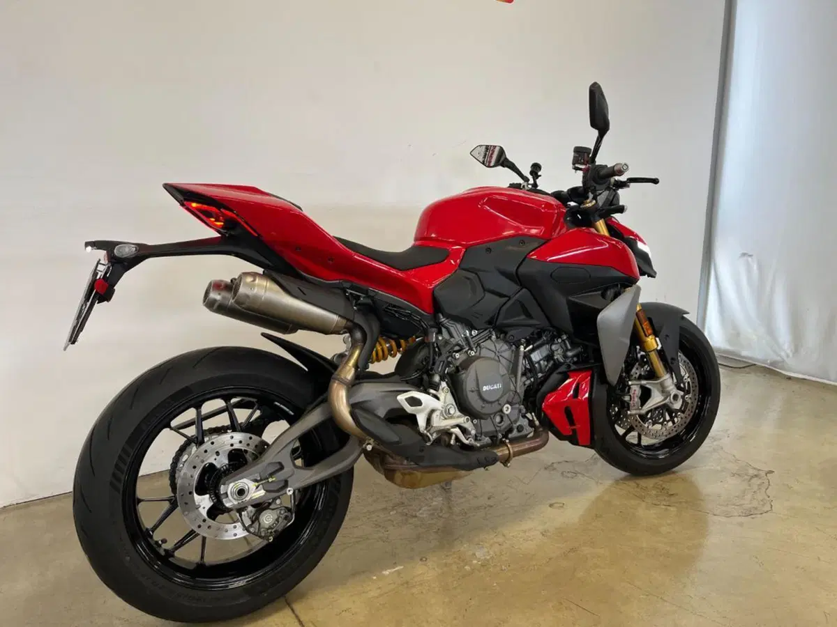 Ducati Streetfighter V2 S (2025 - 26) (7)