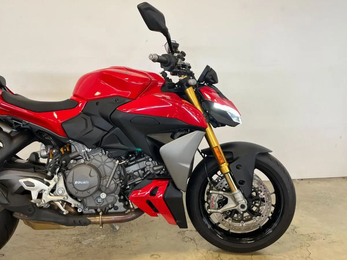 Ducati Streetfighter V2 S (2025 - 26) (5)