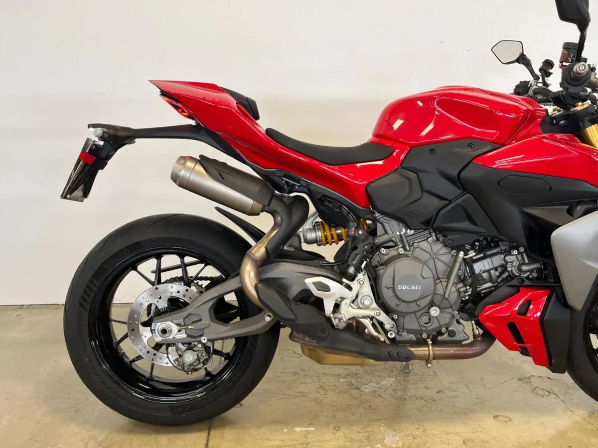 Ducati Streetfighter V2 S (2025 - 26) (6)