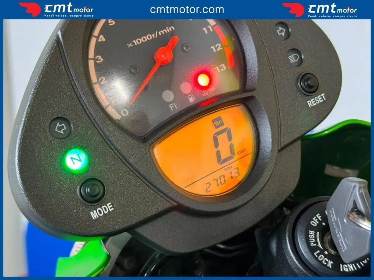 Kawasaki ER-6N (2006 - 09) (5)