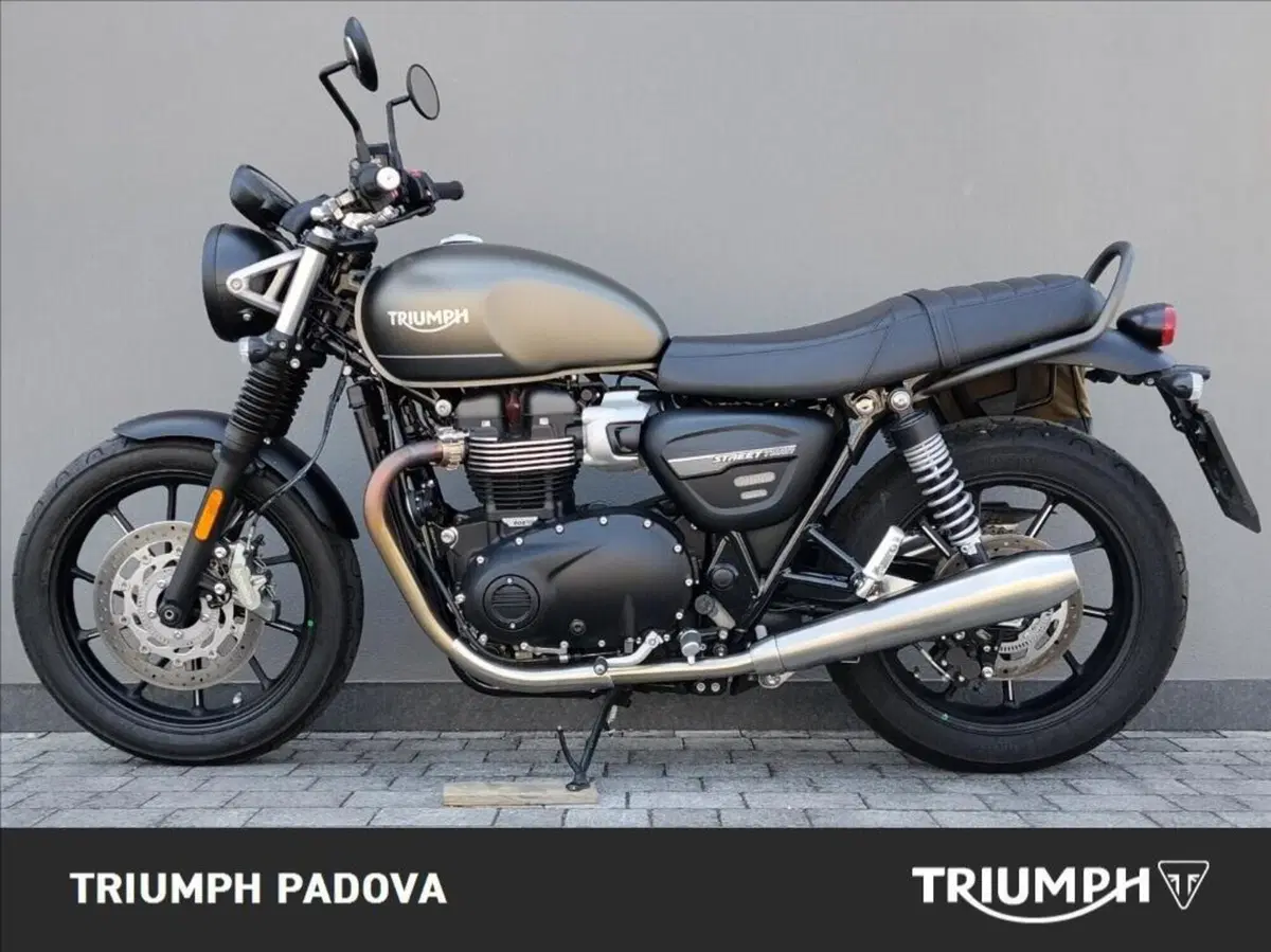 Triumph Street Twin 900 (2021 - 22) (6)