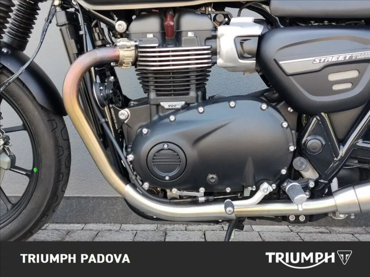 Triumph Street Twin 900 (2021 - 22) (8)
