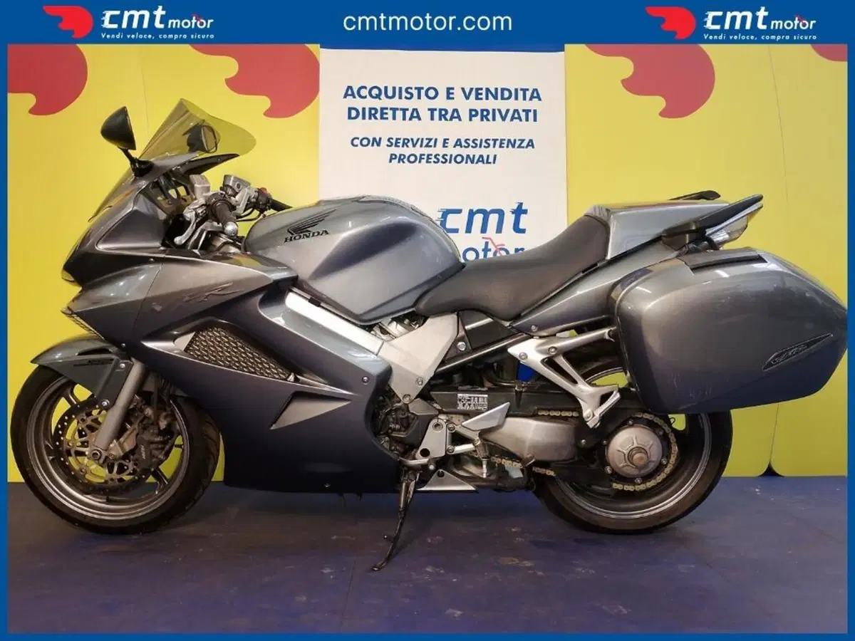 Honda VFR 800 (2006 - 13)