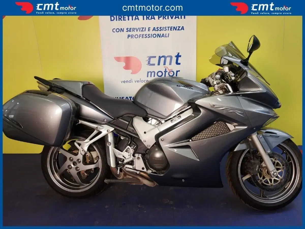 Honda VFR 800 (2006 - 13) (3)