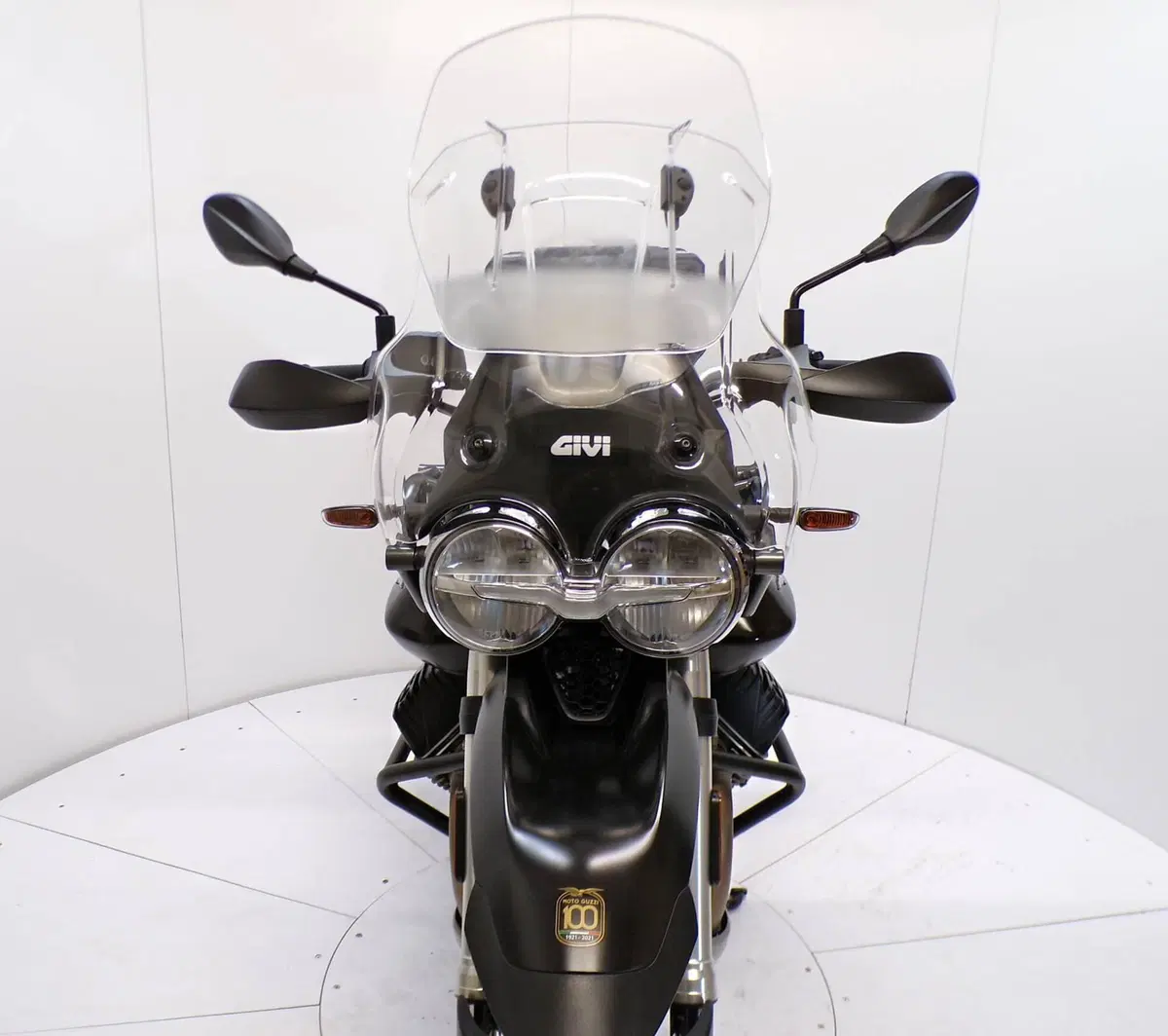 Moto Guzzi V85 TT (2021 - 23) (7)