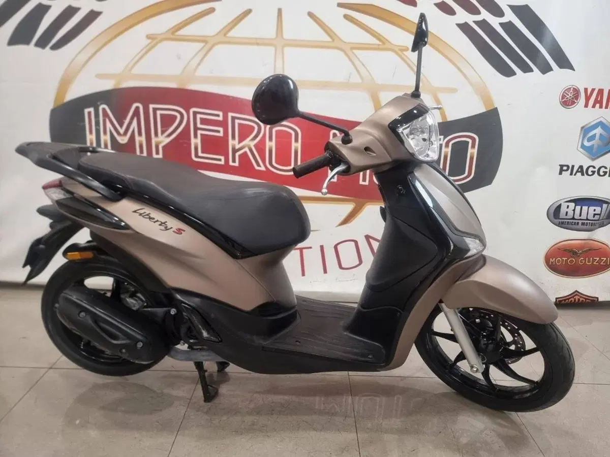 Piaggio Liberty 50 3V (2021 - 24) (2)