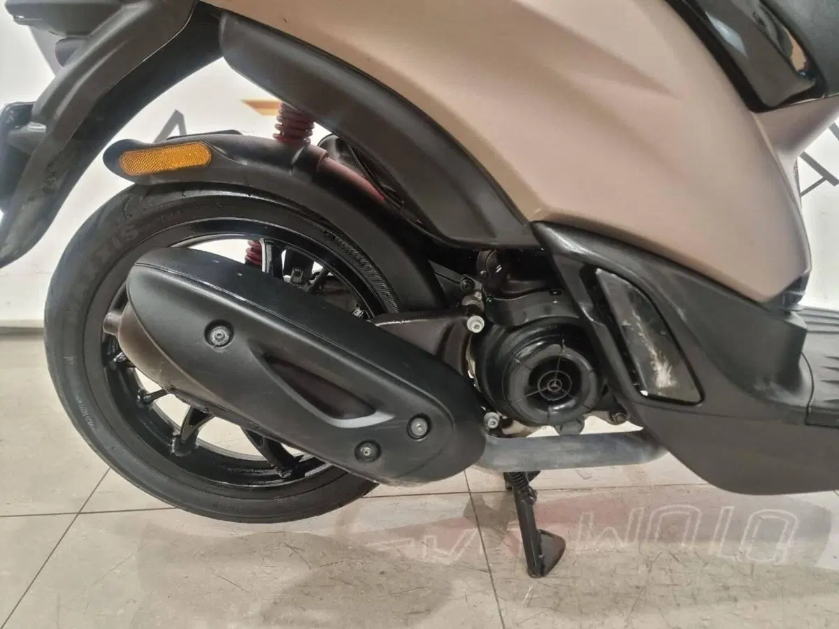 Piaggio Liberty 50 3V (2021 - 24) (7)