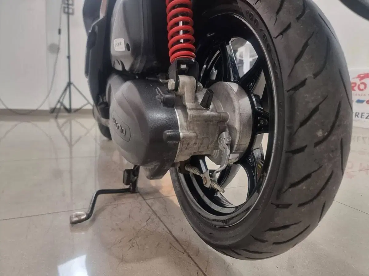 Piaggio Liberty 50 3V (2021 - 24) (9)