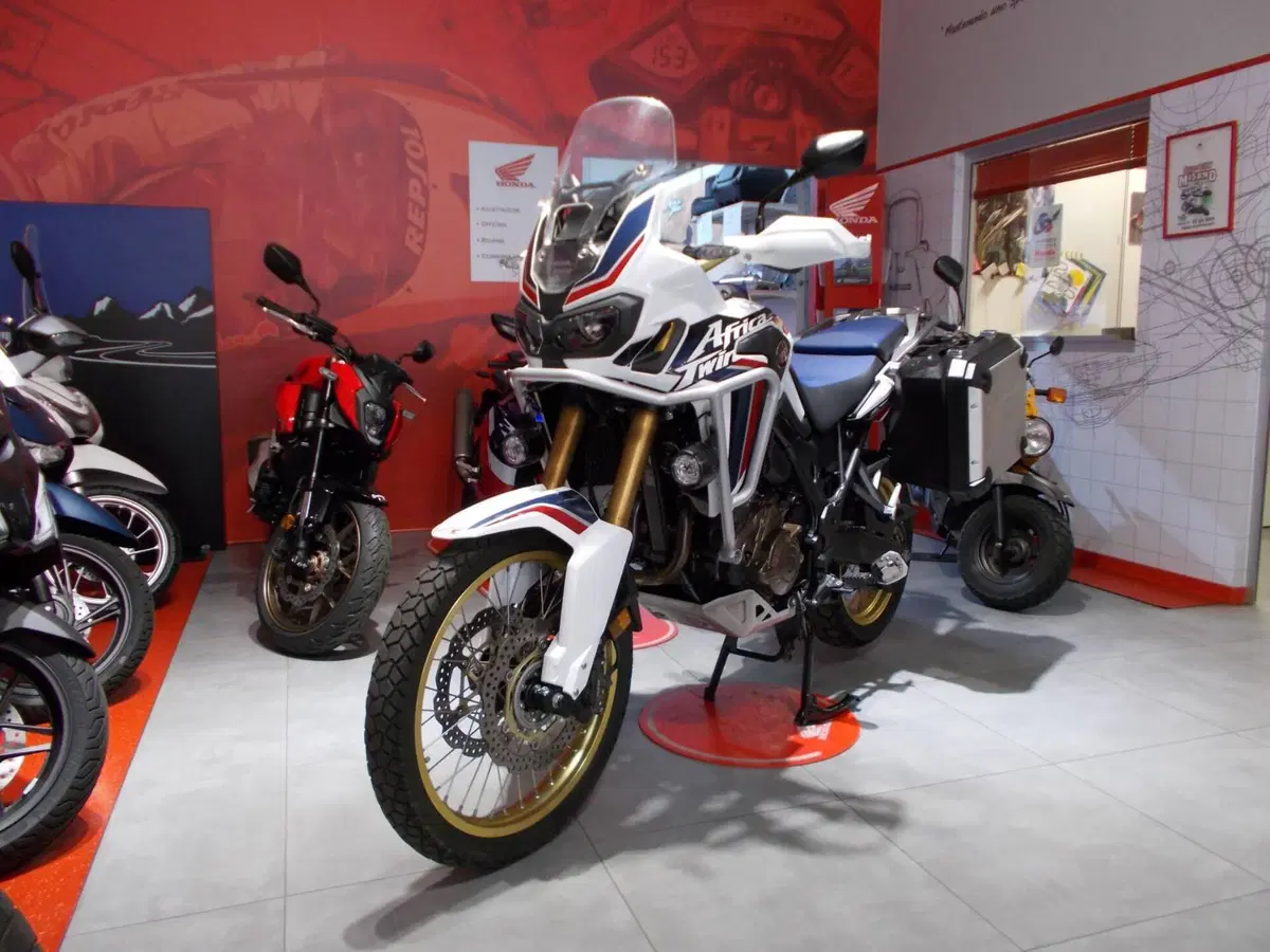 Honda Africa Twin CRF 1000L DCT (2018 - 19) (3)