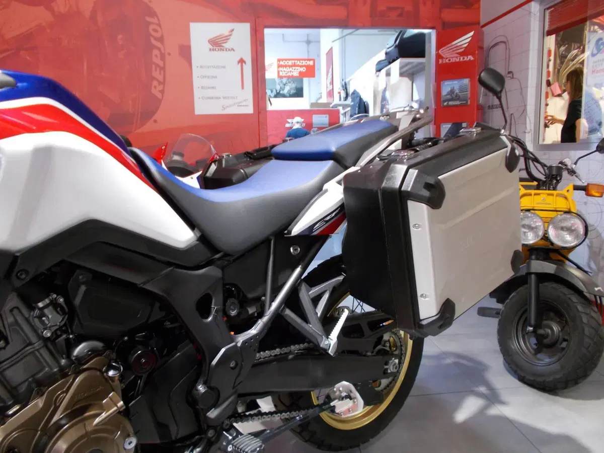 Honda Africa Twin CRF 1000L DCT (2018 - 19) (6)