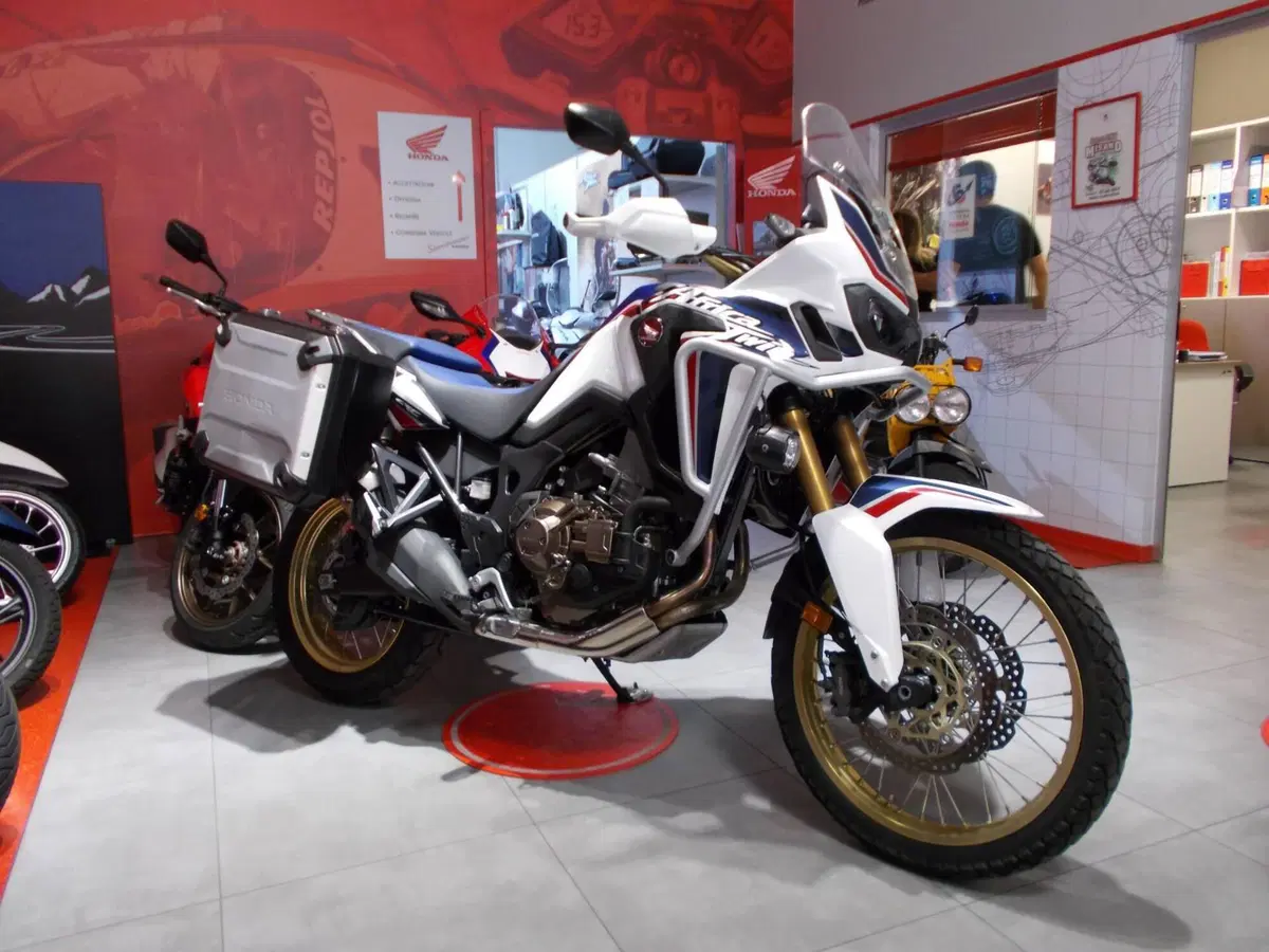 Honda Africa Twin CRF 1000L DCT (2018 - 19) (12)