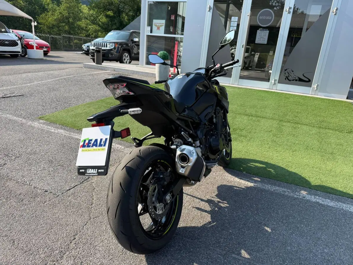 Kawasaki Z 900 (2021 - 24) (7)