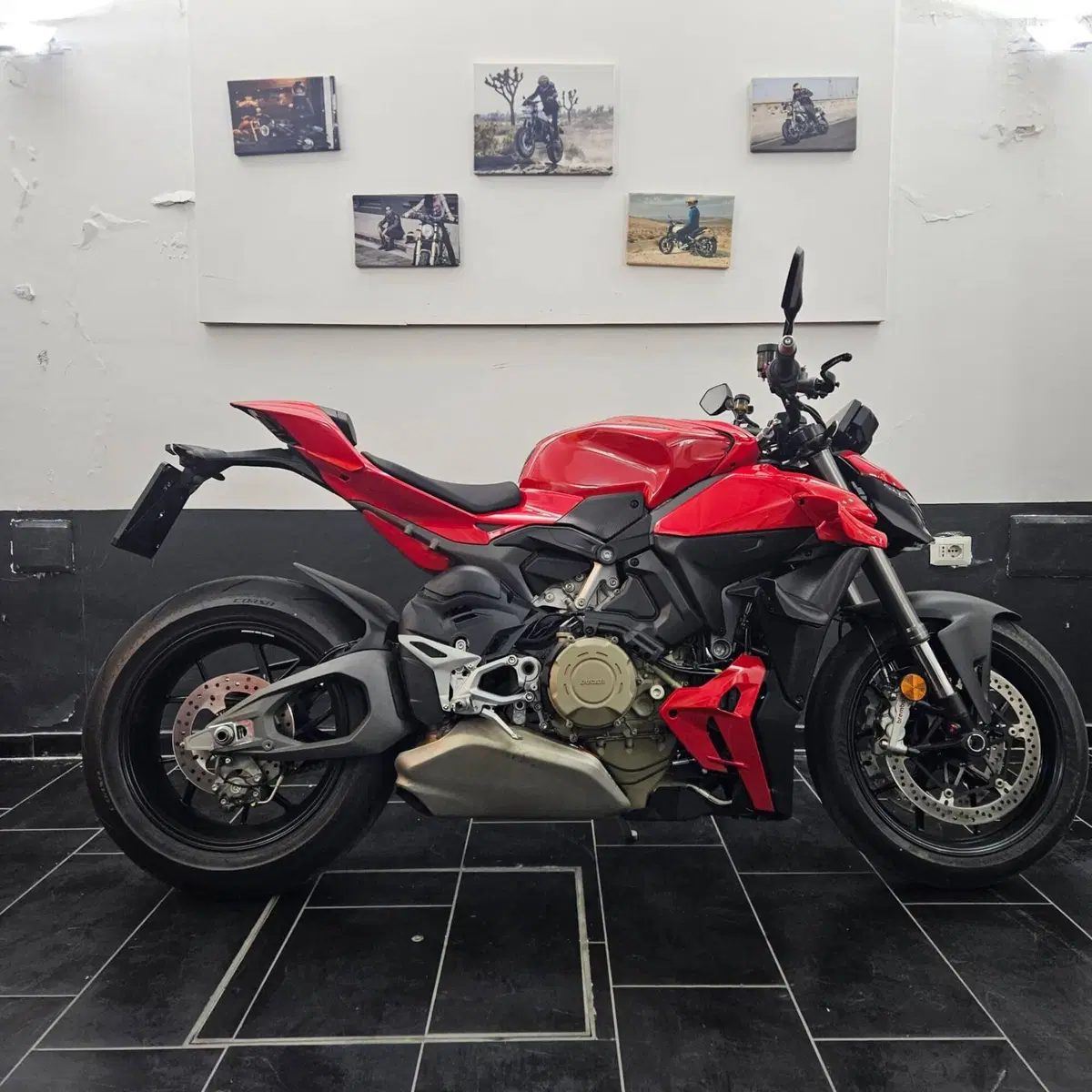 Ducati Streetfighter V4 (2025 - 26) (4)