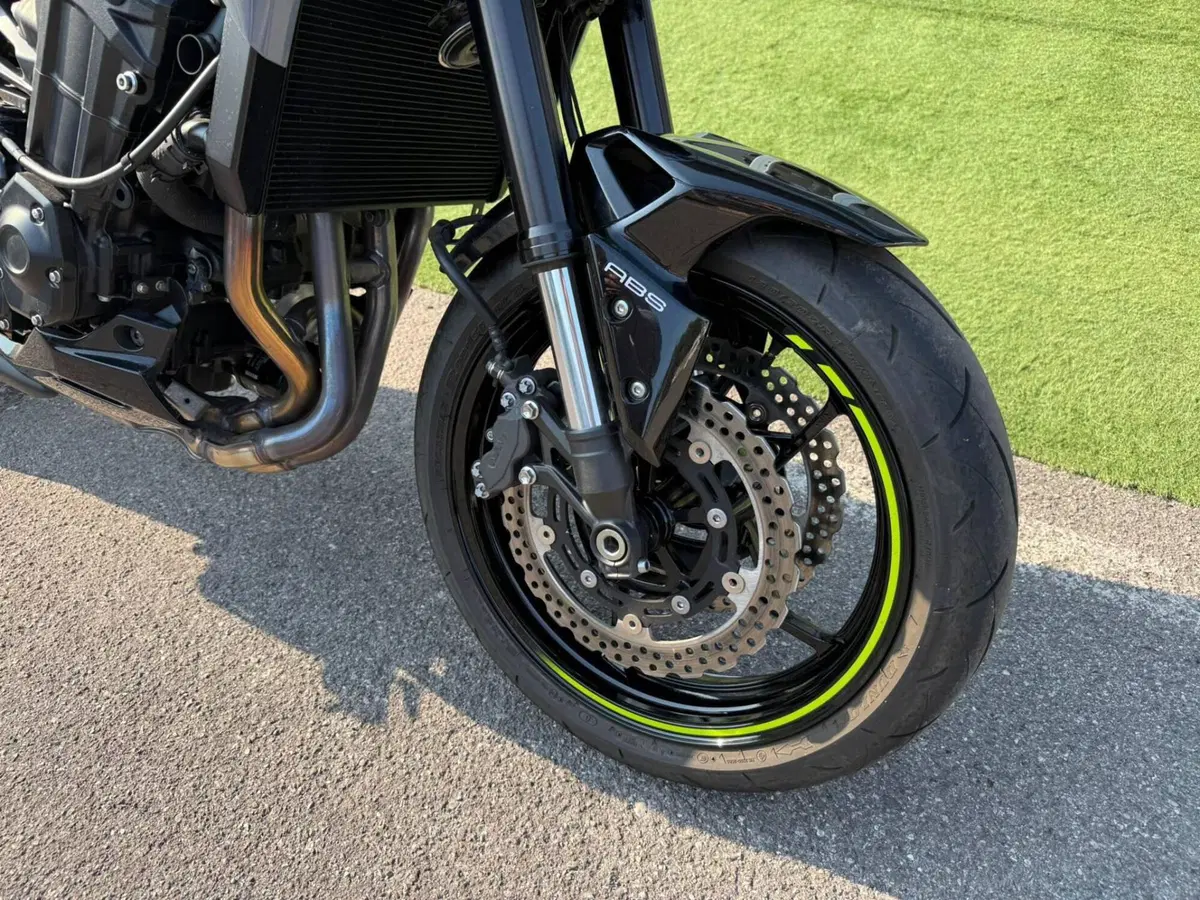 Kawasaki Z 900 (2021 - 24) (15)
