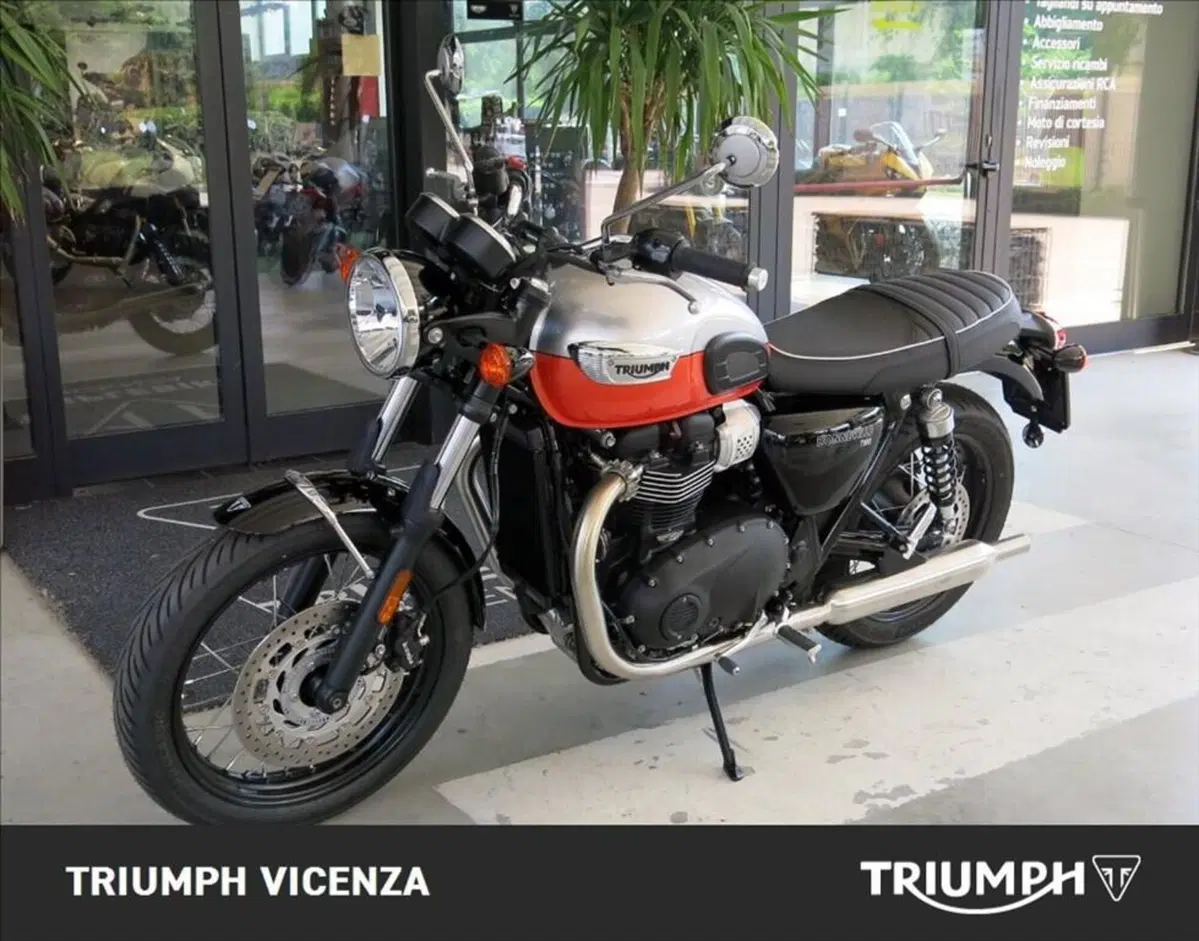 Triumph Bonneville T100 (2021 - 25) (3)