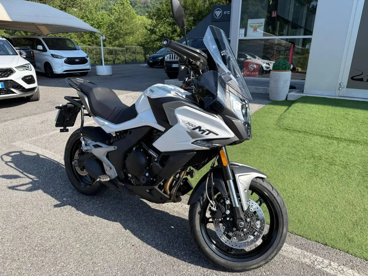 CFMOTO 700MT (2024 - 26) (7)