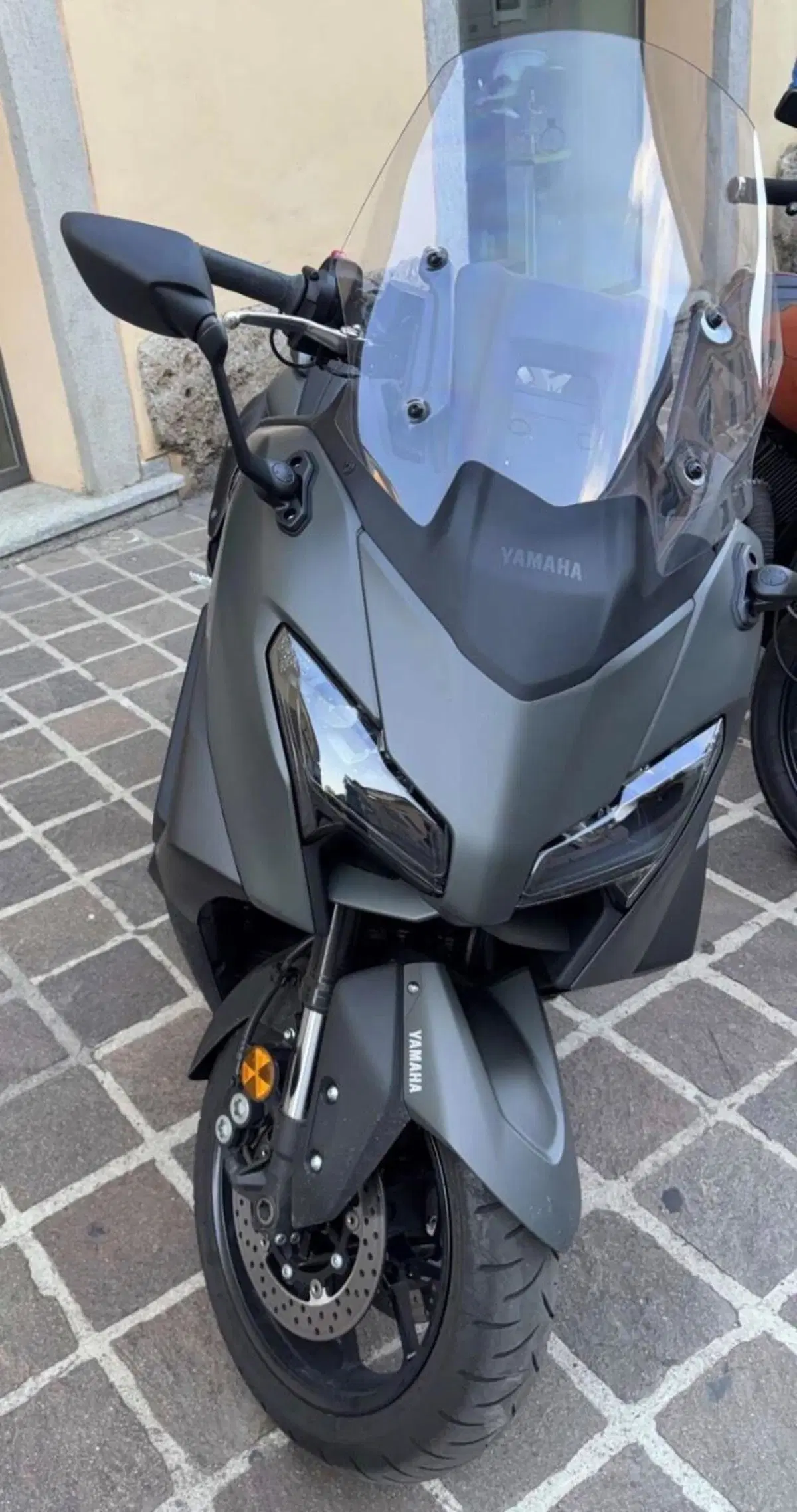 Yamaha T-Max 560 (2025 - 26)