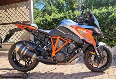 KTM 1290 Super Duke GT ABS (2016 - 18) usata