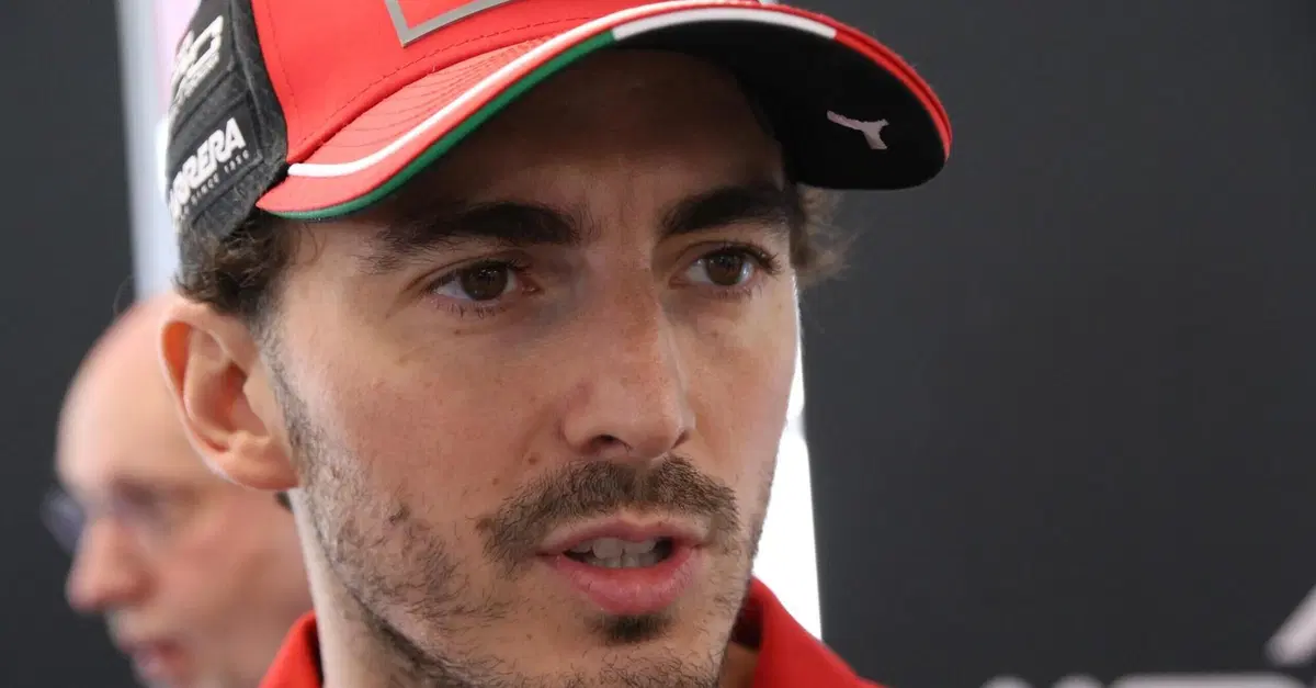 MotoGP 2026. GP della Repubblica Ceca. Pecco Bagnaia, buon venerd&igrave;: "Se faceste due giri qui anche voi iniziereste a sorridere come sto facendo io"