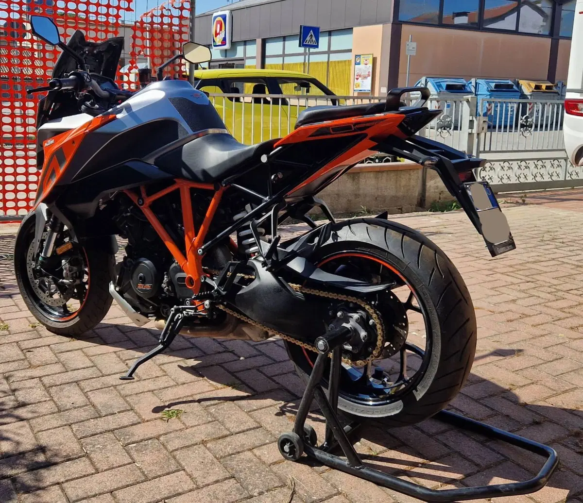 KTM 1290 Super Duke GT ABS (2016 - 18) (5)