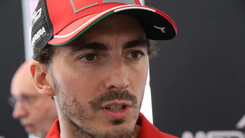 MotoGP 2026. GP della Repubblica Ceca. Pecco Bagnaia, buon venerd&igrave;: "Se faceste due giri qui anche voi iniziereste a sorridere come sto facendo io"