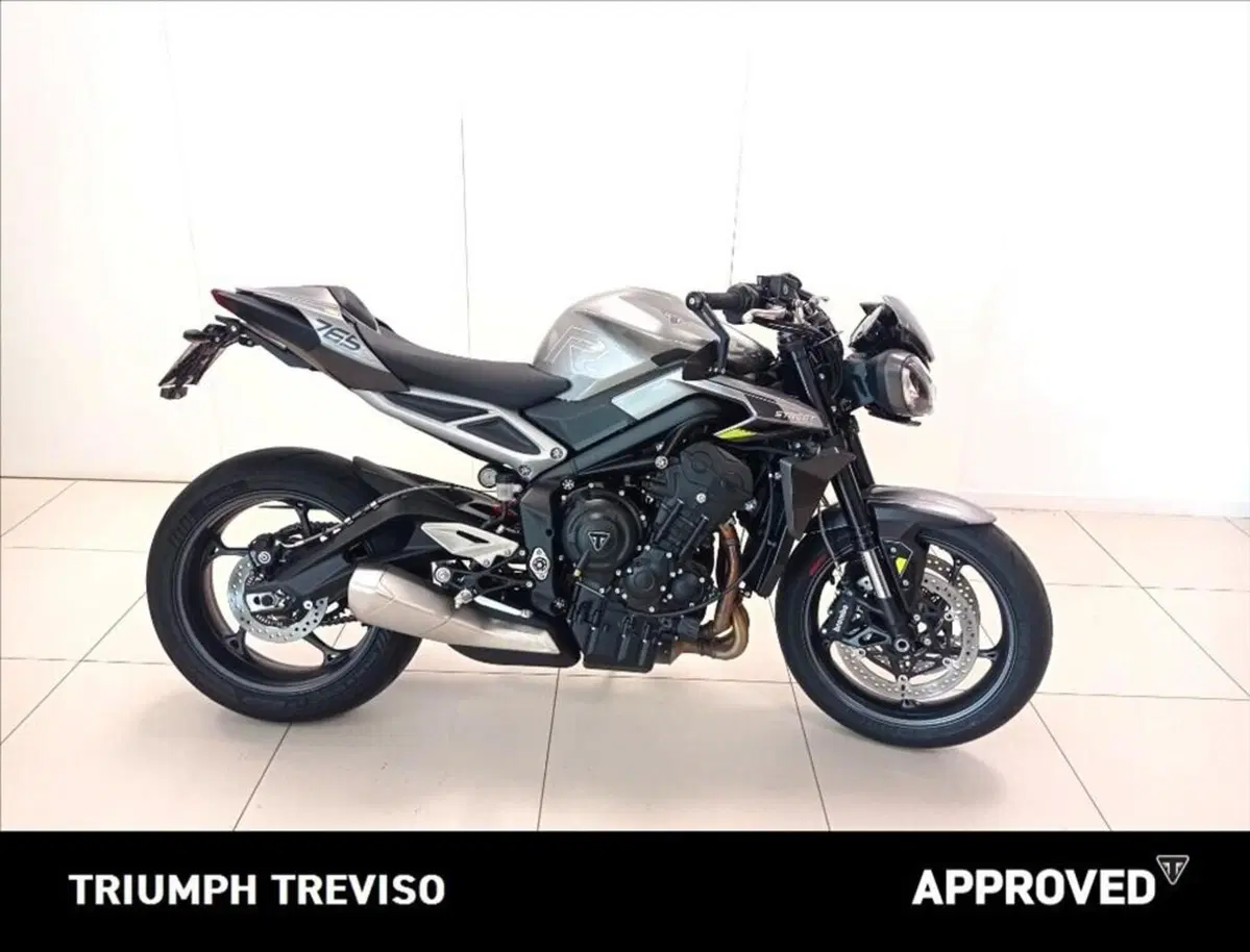 Triumph Street Triple 765 R (2023 - 26)