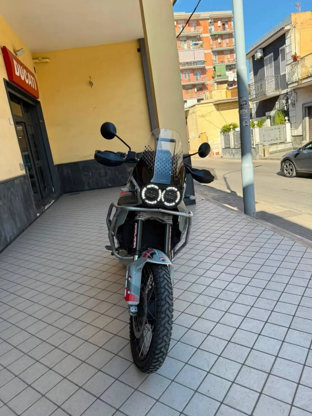 Ducati DesertX (2022 - 25) (2)