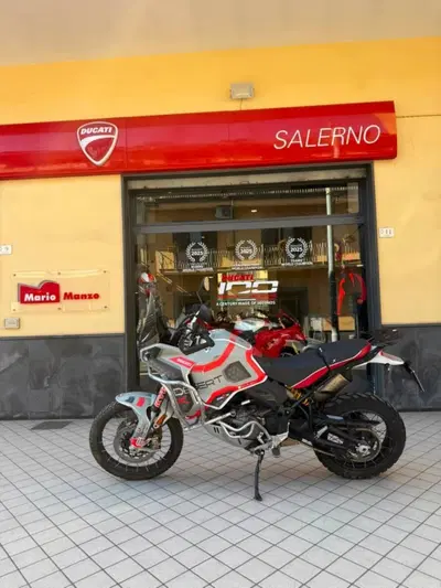 Ducati DesertX (2022 - 25) usata