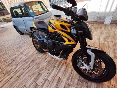 MV Agusta Dragster 800 RR SCS (2021 - 25) usata