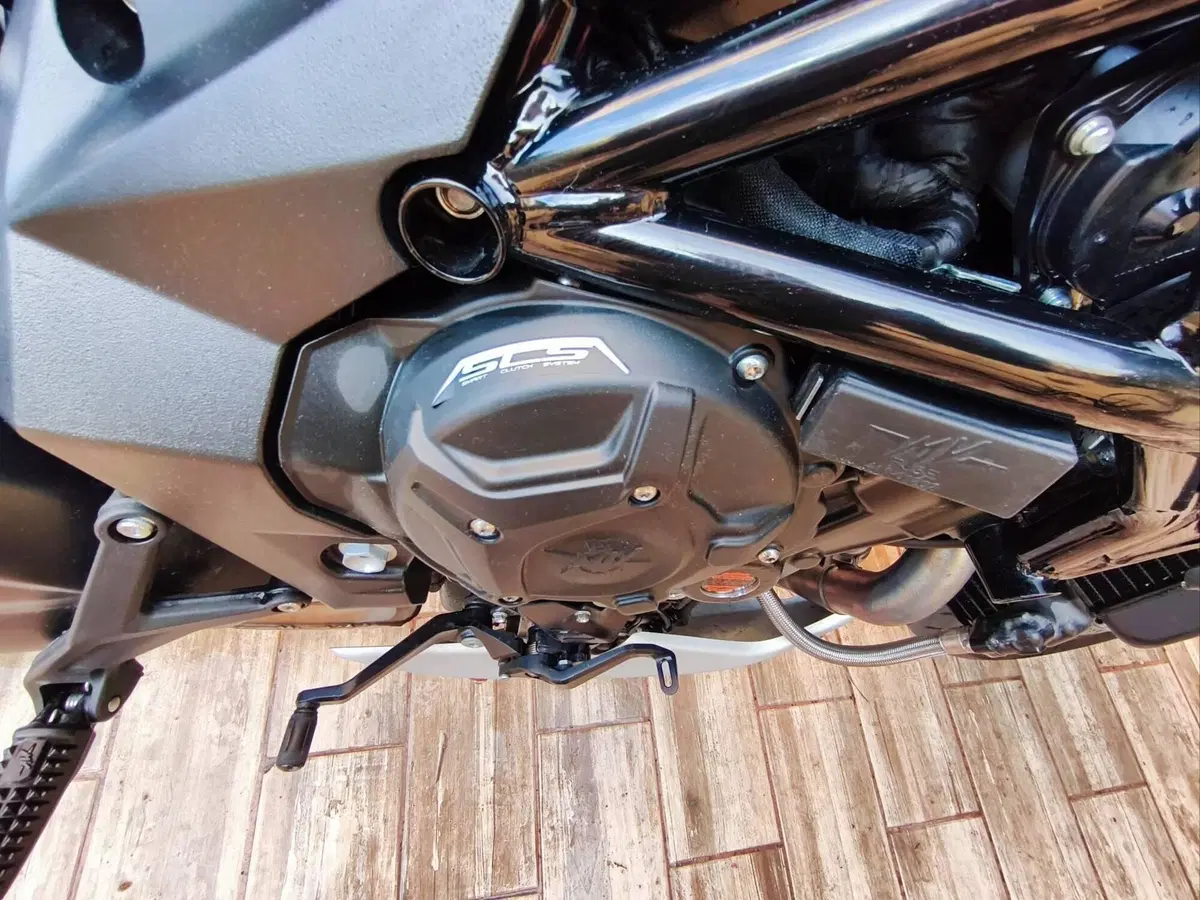 MV Agusta Dragster 800 RR SCS (2021 - 25) (3)