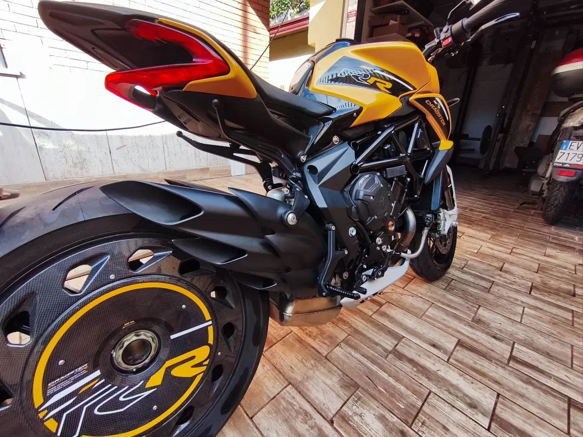 MV Agusta Dragster 800 RR SCS (2021 - 25) (5)