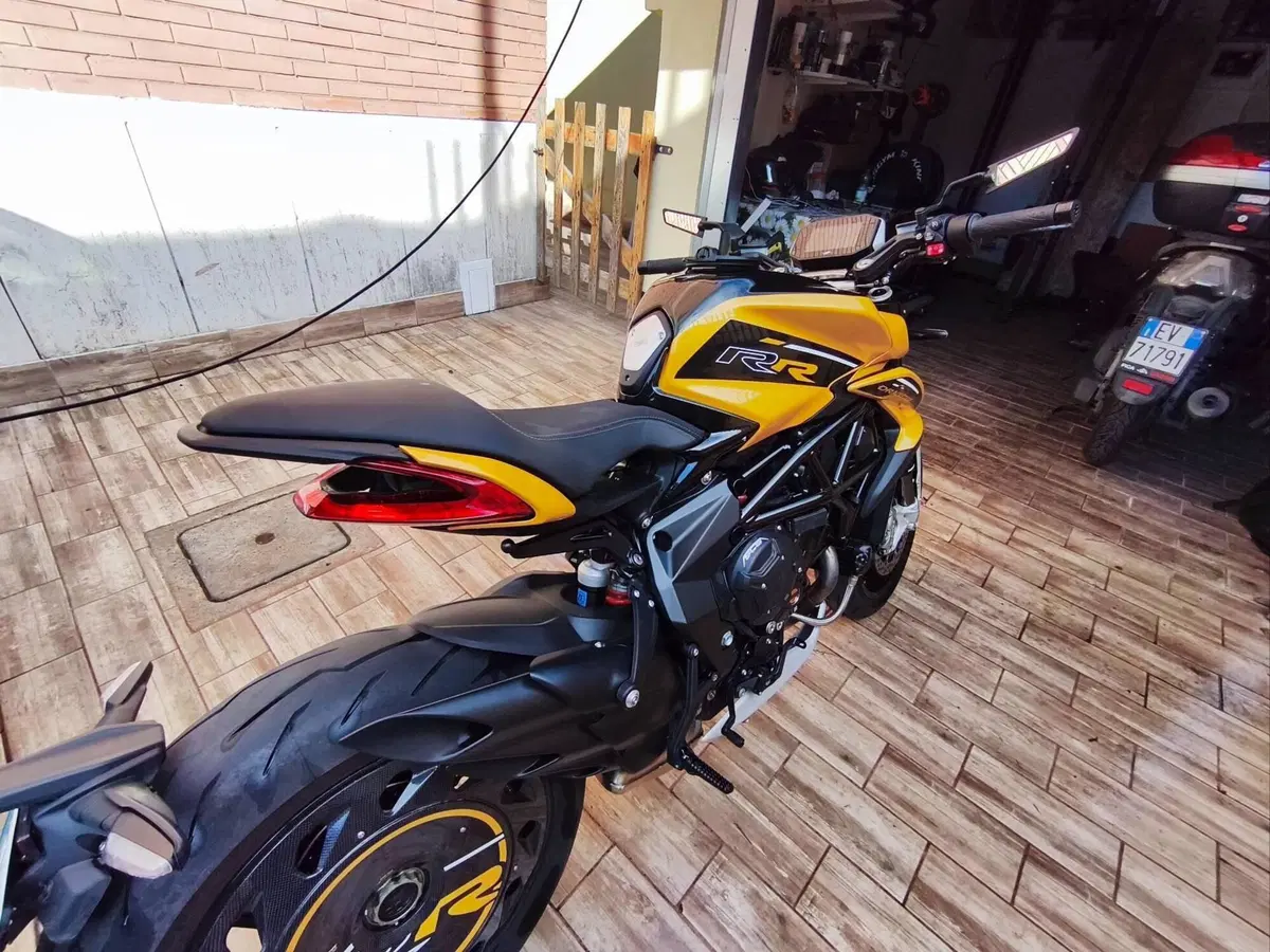 MV Agusta Dragster 800 RR SCS (2021 - 25) (7)