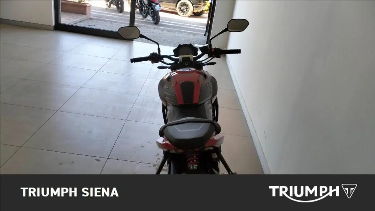 Triumph Trident 800 (2026) (8)