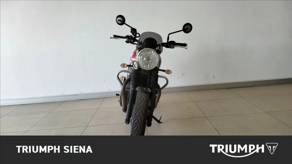 Triumph Street Twin 900 (2016) (4)