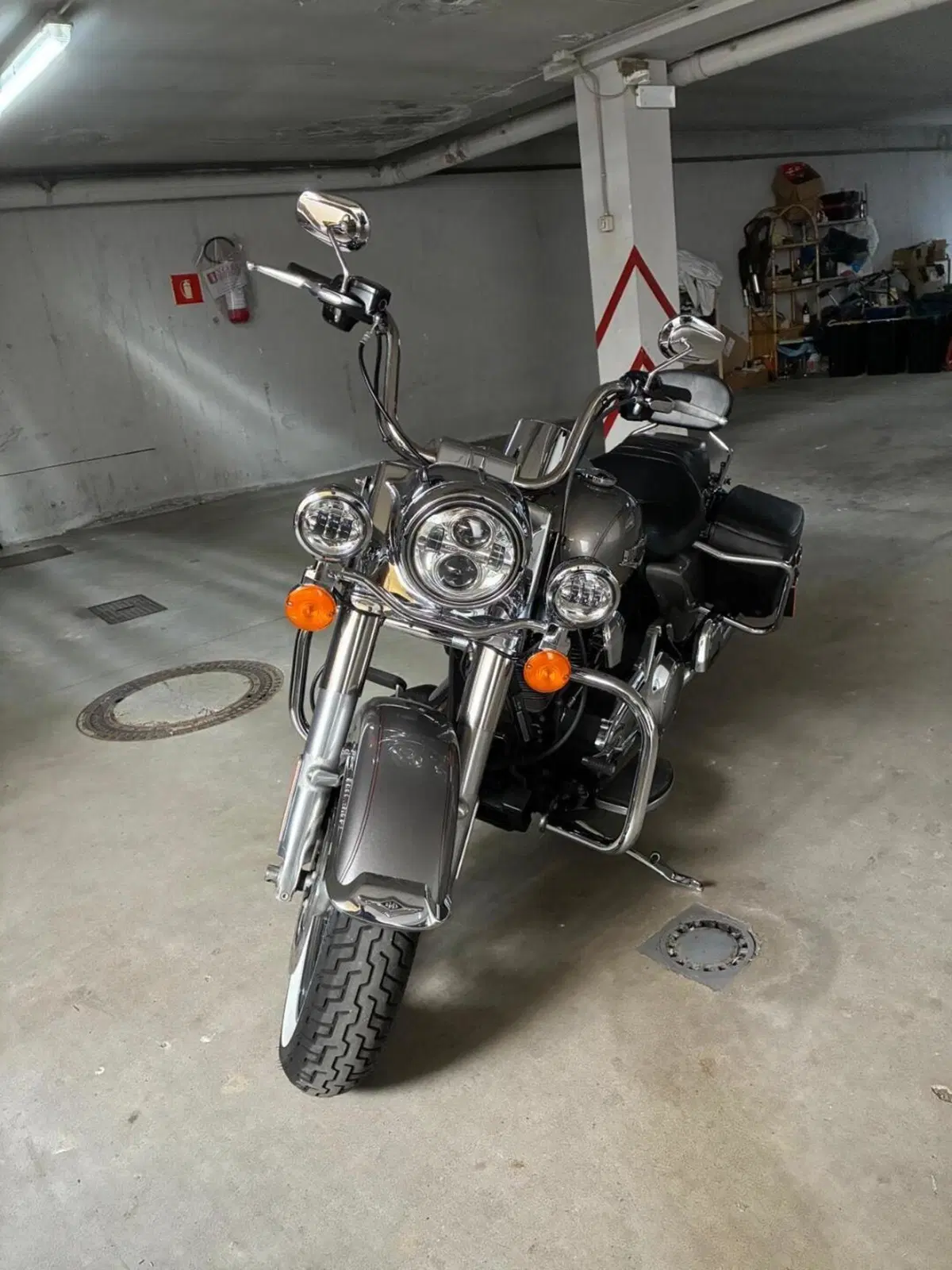 Harley-Davidson 103 Road King Classic (2014 - 16) - FLHRC (2)