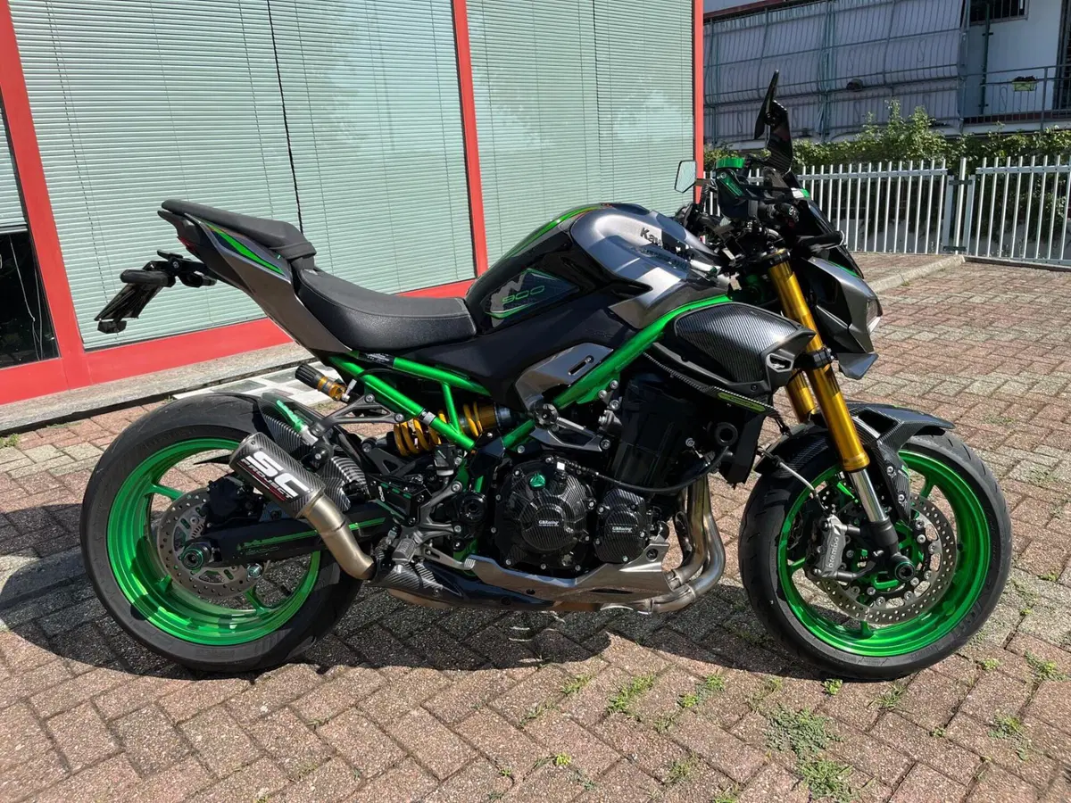 Kawasaki Z 900 SE (2025 - 26)