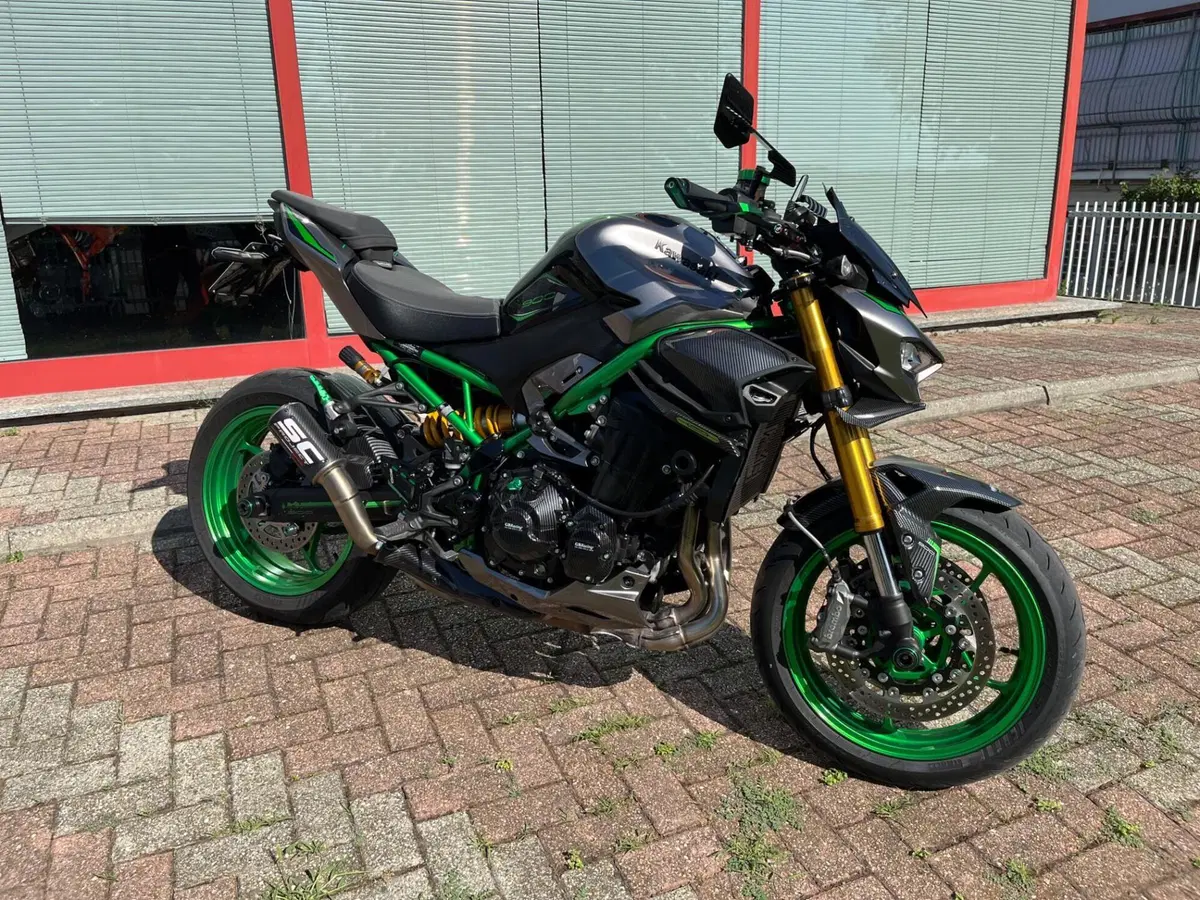 Kawasaki Z 900 SE (2025 - 26) (2)