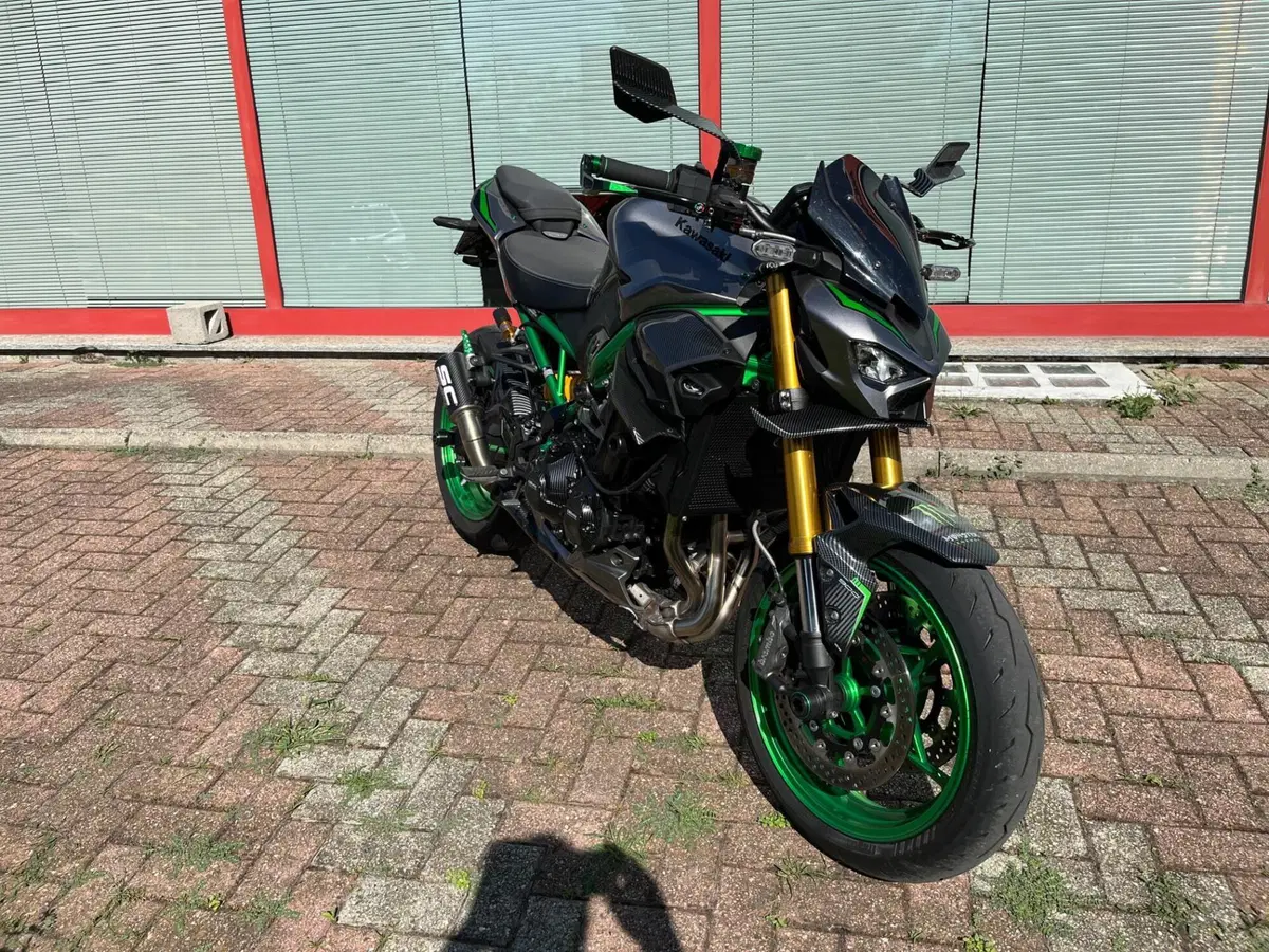 Kawasaki Z 900 SE (2025 - 26) (4)