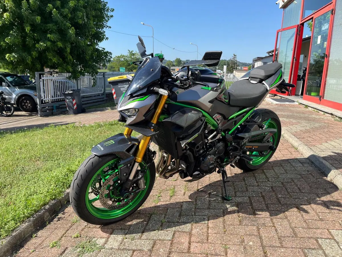 Kawasaki Z 900 SE (2025 - 26) (8)
