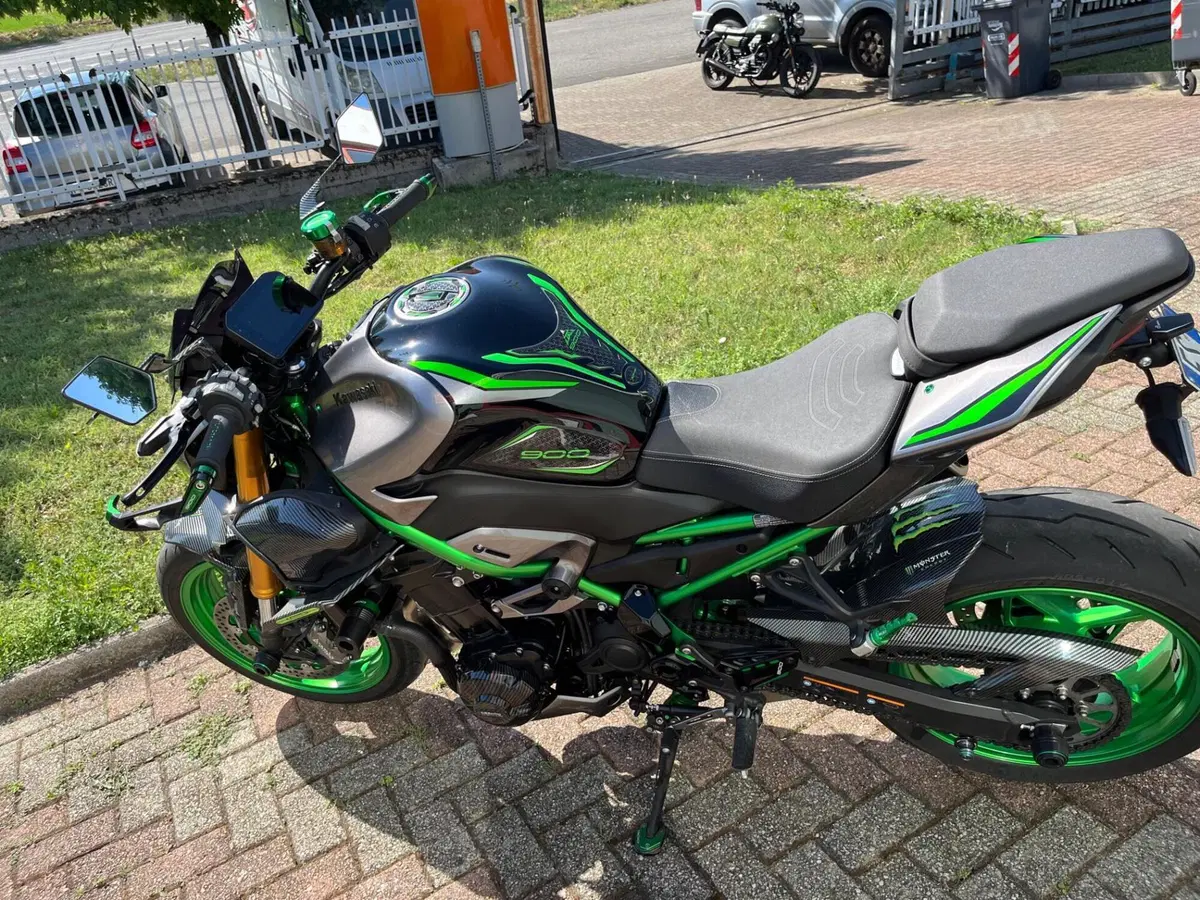 Kawasaki Z 900 SE (2025 - 26) (12)