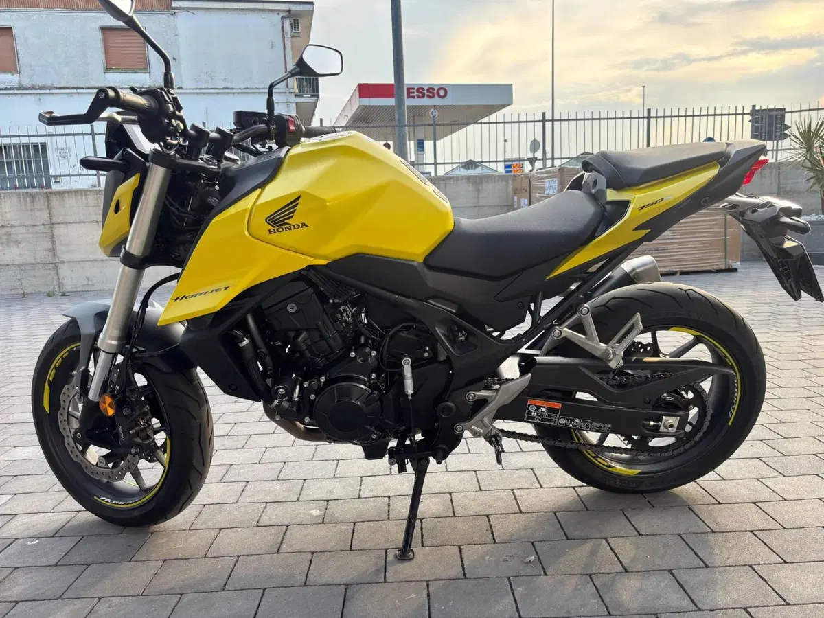 Honda CB 750 Hornet (2023 - 24) (2)
