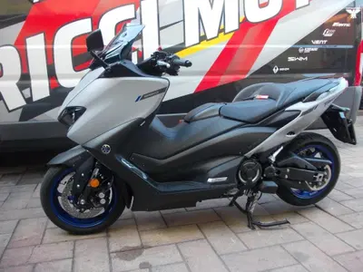 Yamaha T-Max 560 (2020 - 21) usata