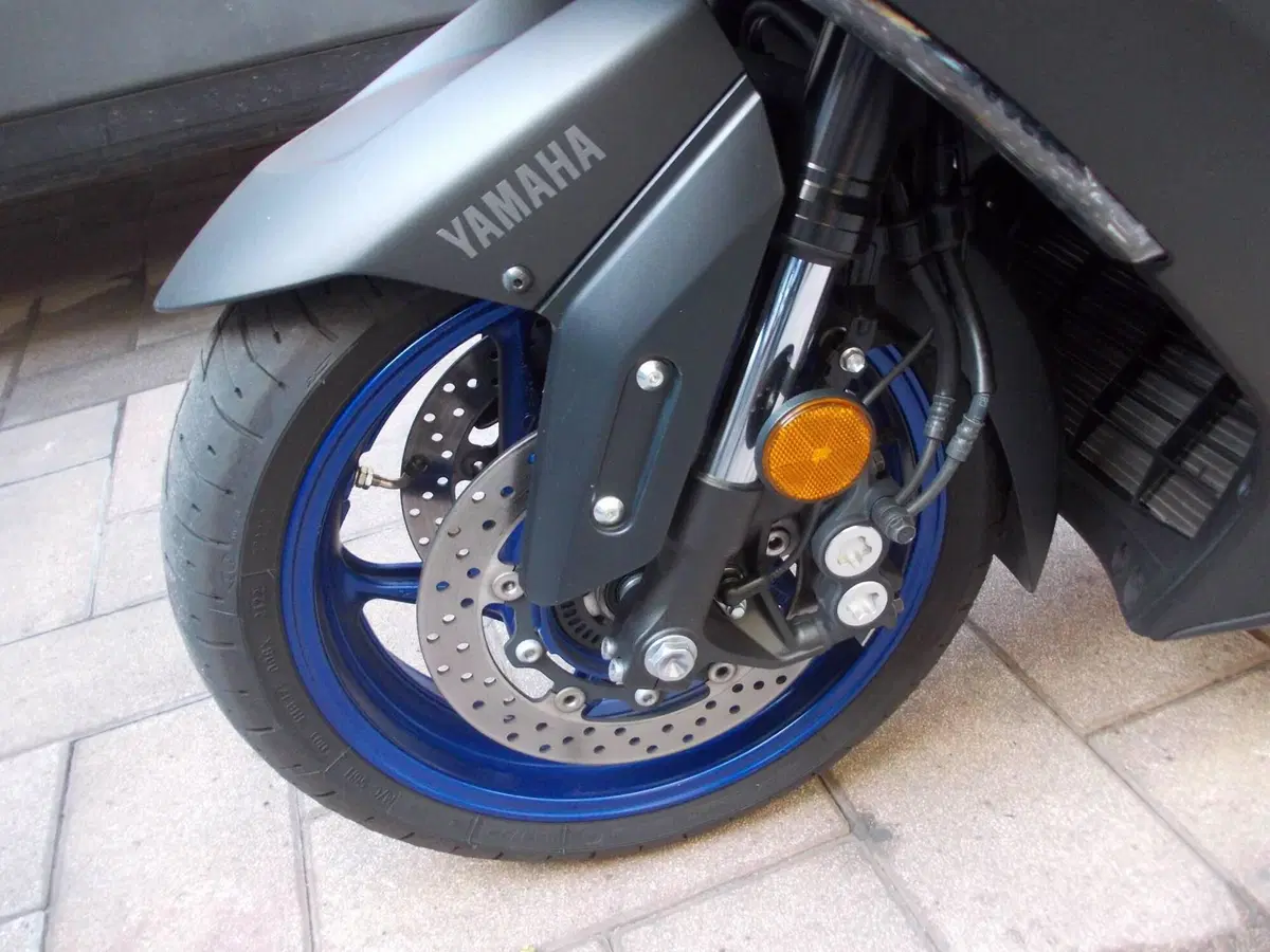 Yamaha T-Max 560 (2020 - 21) (2)