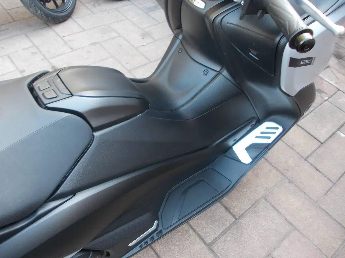 Yamaha T-Max 560 (2020 - 21) (7)