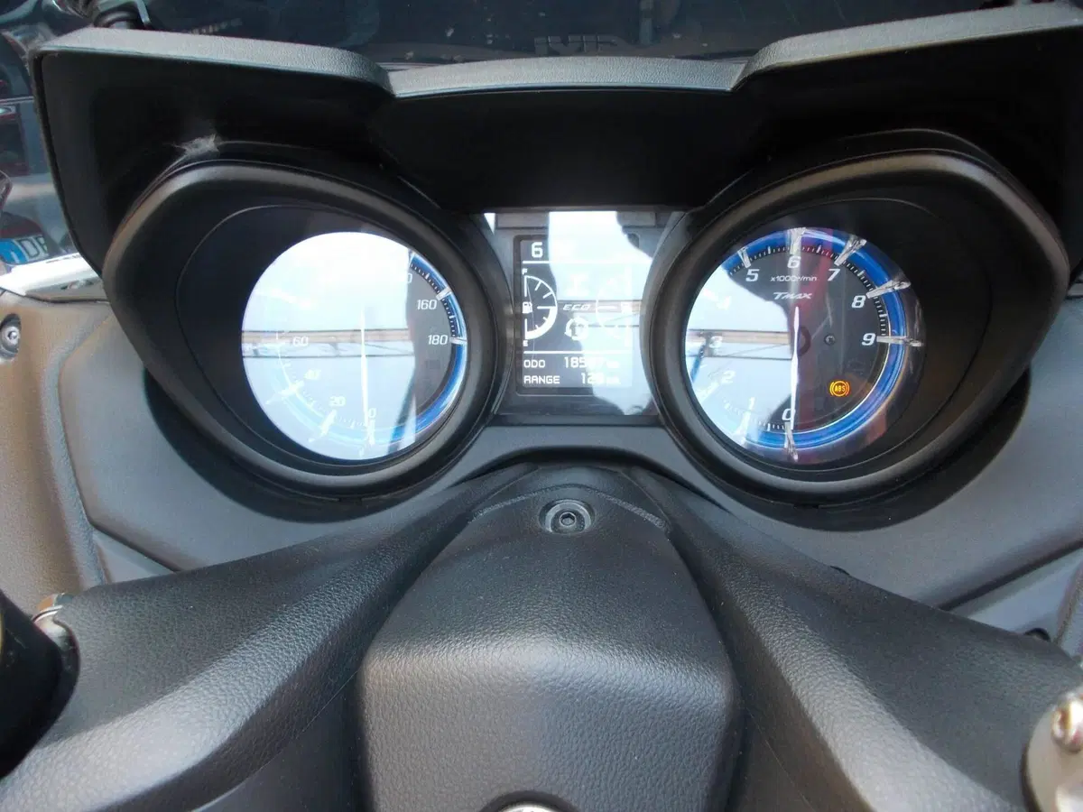 Yamaha T-Max 560 (2020 - 21) (8)